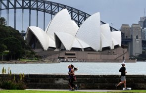 Най големият град в Австралия Сидни облекчи от вчера наложените за