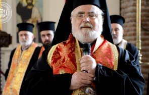 Епископ Тихон викарий на българския патриарх Неофит призова хората да