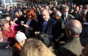 България официално е в хуманитарна криза обявена от ЕК но