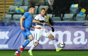 България завърши 1 1 с Украйна в контролна среща между националните