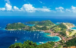 Франция е готова да обсъжда автономия за френската карибска територия