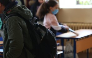 учениците асеновград влизат клас без тестове