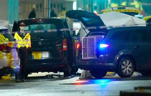 полицията лондон застреля въоръжен мъж двореца уилям кейт