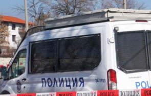 разтърсваща трагедия мъж застреля жена самоуби перник дете остана сираче