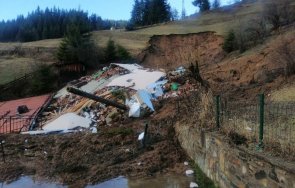 поройния дъжд срути къща села без ток