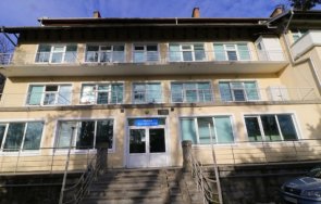 Белодробната болница във Велико Търново продължава да страда от липса