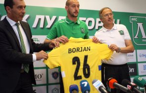 Бившият вратар на Лудогорец Милан Борян обяви че наистина иска