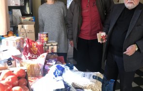 Вежди Рашидов направи днес дарение от голямо количество хранителни продукти
