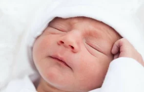 Две момченца са първите бебета за 2022 г в Майчин