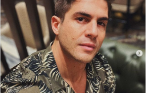 иво аръков посреща новата година райски остров