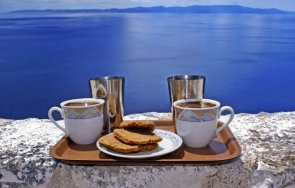 По скъпо кафе пият в Гърция от началото на годината Цената