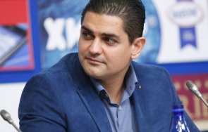 Министърът на младежта и спорта Радостин категорично отхвърля твърденията за