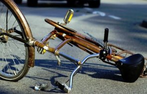 Бесен шофьор помете колоездач в Пловдив