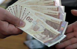 българинът харчи половината заплата наеми сметки храна