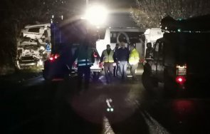 Автобус с пътници от е катастрофирал на Околовръстния път на Кюстендил съобщиха от