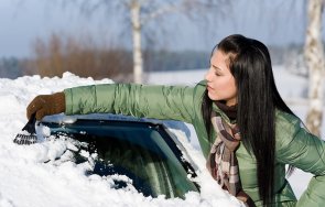 Не мийте колата при минусови температури сменете летните на зимни