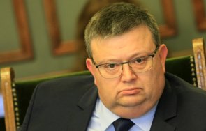 Висшият съдебен съвет ВСС върна Сотир Цацаров като прокурор във