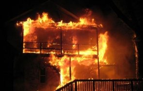 Камина подпали къща за гости във великотърновското село Въглевци в