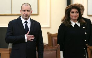 Два месеца след проведените избори президентът Румен и вицепрезидентът