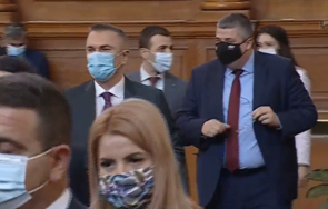 извънредно пик депутатите препитват стефан янев опазването границата министри деня парламентарен контрол гледайте живо