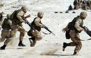 американската армия уволнява неваксинирани