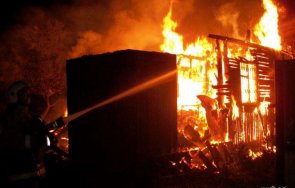 Мъж на 56 години загина при пожар в дома си