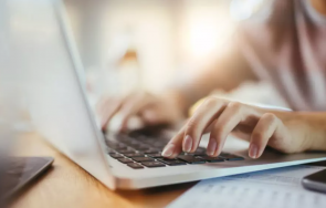 близо сто покачиха обявите предлагащи работа