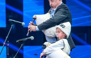 5 годишният Стефан Иванов скри шапките на журито и публиката в