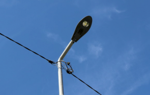 заради скъпия ток община свищов подмени лампите села