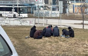 пик докато бойко рашков съчинява доклади борисов софия наводни мигранти снимки