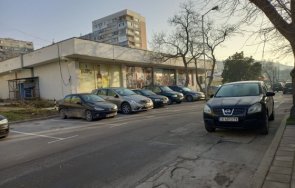 страшна бордюрна клетва заради паркомясто варна снимка