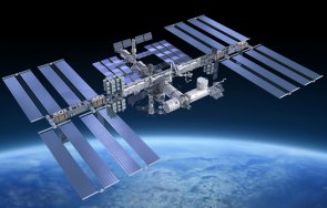 товарният кораб прогрес скачи международната космическа станция