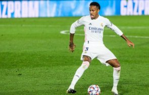 челси иска защитник реал дърпа