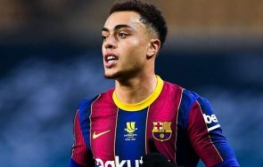 монако облизва защитник барселона