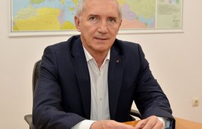 транспортният министър събев отлюспи заместника илия илиев