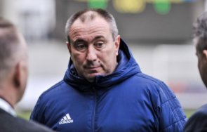 радост левски раздават пари