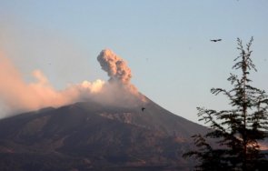 вулканът етна изригна затвориха летището катания