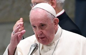 папата призова хуманитарни коридори бежанците украйна