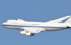 излетя самолет американския страшен съд въздушна крепост президента ядрен удар снимки