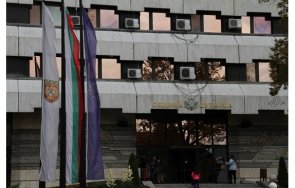 две семейства деца украйна настаниха дупница