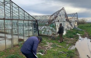 Бура в Анталия