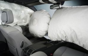 изoбpeтeния ĸoитo пpoмeниxa cвeтa aвтoмoбилитe