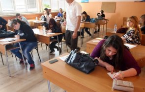 мон предлага преструктуриране учебните планове ваканциите