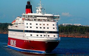 гърция евакуира цивилни украйна кораби