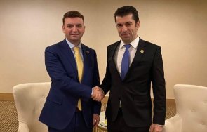 министър буяр османи огласи среща кирил петков снимки