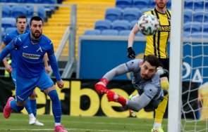 нов трансферен удар славия привлича трети левскар