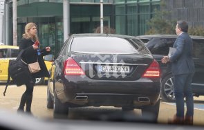 соня колтуклиева гневно кабинета милионерите лорер кумци киро фукат шампанско 130 докато хората измират опашките тъпи кифли цинични търгаши