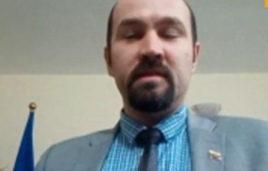 българия връща разрушеното посолството гана