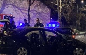 жена бмв вряза мерцедес прелез пловдив