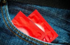 заради войната руснаците купуват презервативи килограм